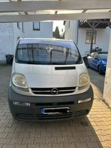Opel Vivaro - gebrauchte Opel Vivaro aus dem Jahr 2006