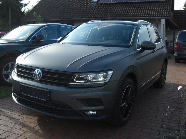 Volkswagen Tiguan Sound 4Motion Lane u Side Assist ACC AHK