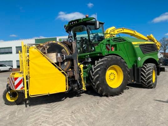 John Deere 9800i mit Kemper 490+