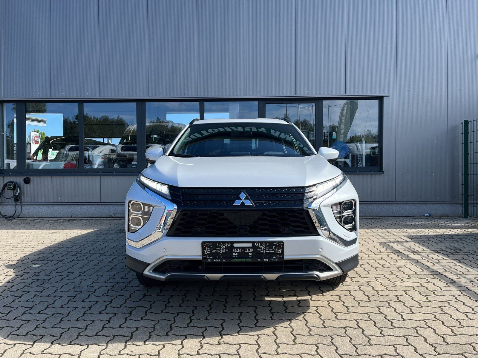 Fahrzeugabbildung Mitsubishi Eclipse Cross Plug-in Hybrid 2.4 PHEV PLUS *AKTI