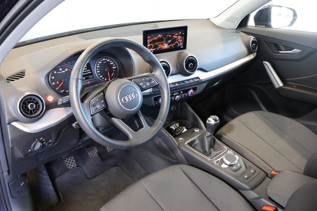 Audi Q2 30 TFSI FRONT+KEY+LED+NAVI+17"