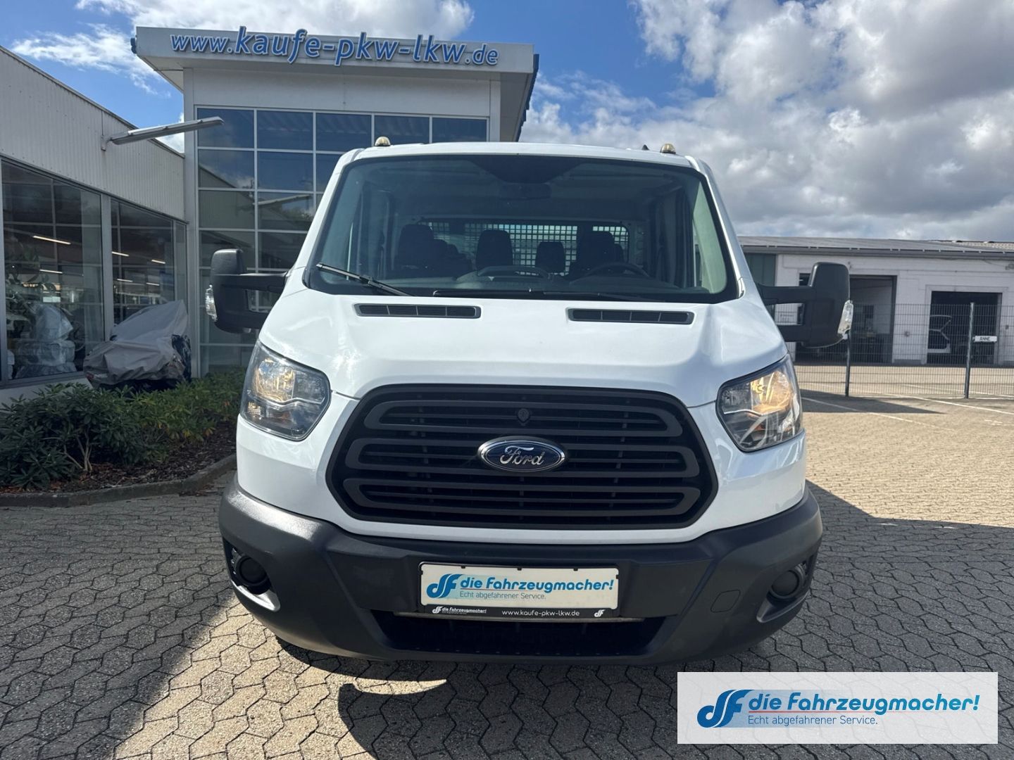 Fahrzeugabbildung Ford Transit Pritsche 310 L2 Doppelkabine 2.0 TDCi DP