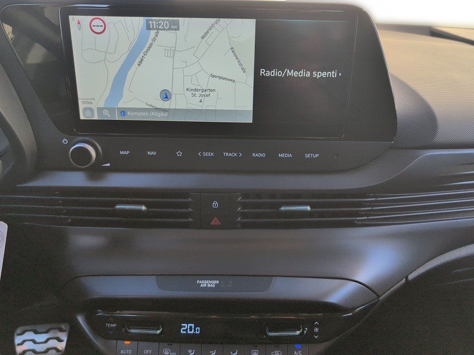Fahrzeugabbildung Hyundai BAYON 1.0T AT INTRO NAV/PLUS-P BOSE GARANTIE6/28