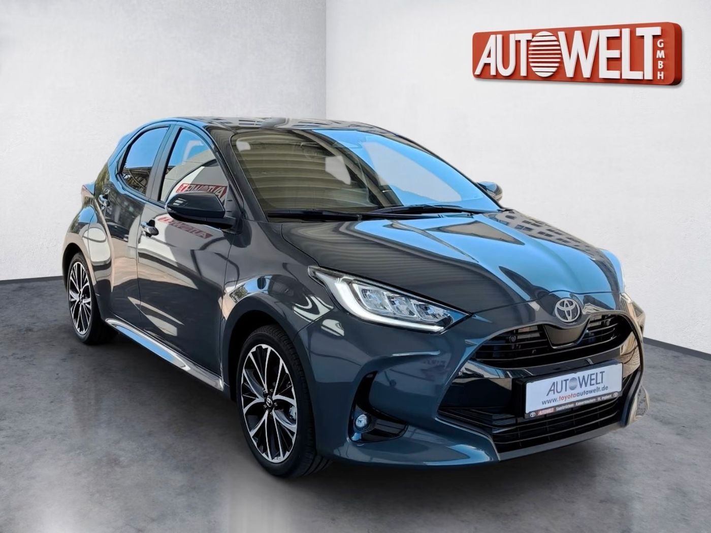 Fahrzeugabbildung Toyota Yaris Teamplayer 1.5-l-Hybrid KAMERA LED ACC