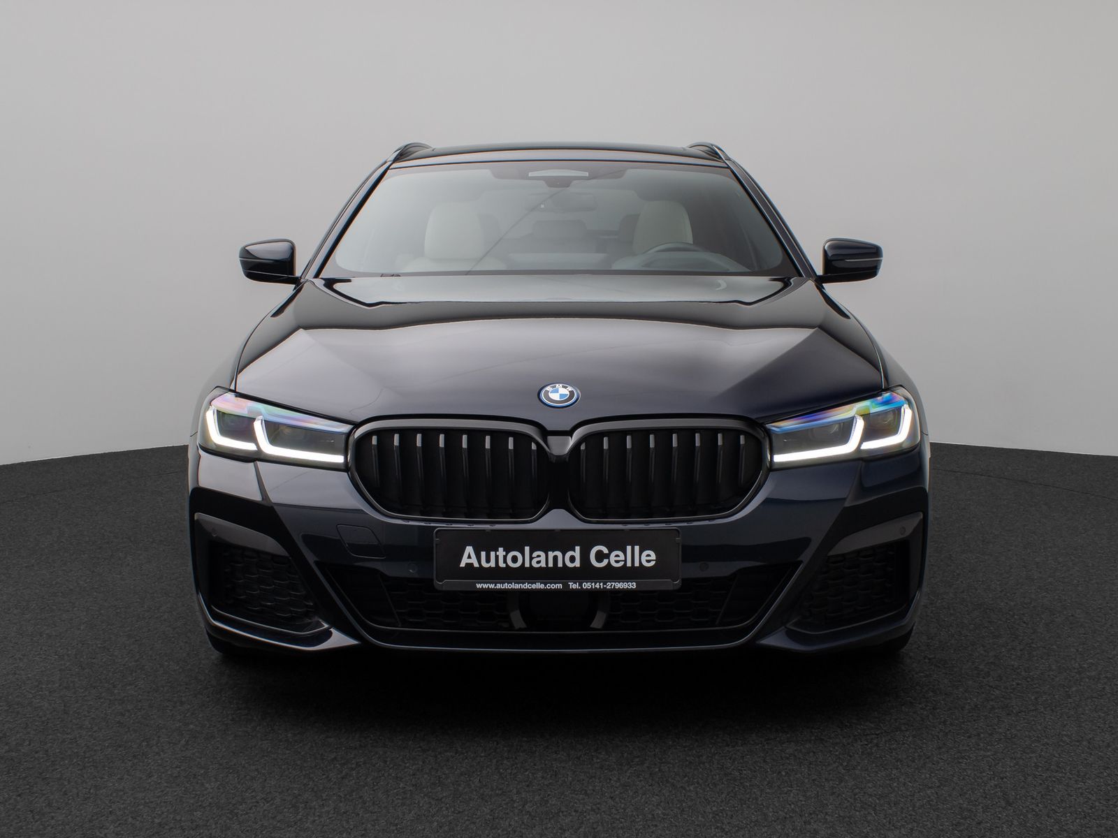 Fahrzeugabbildung BMW 530e xD M Sport Pro Panoram Kamera Laser HUD H/K