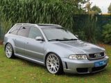 Audi RS4 2.7 quattro       Topfahrzeug - Audi RS4: 2.7
