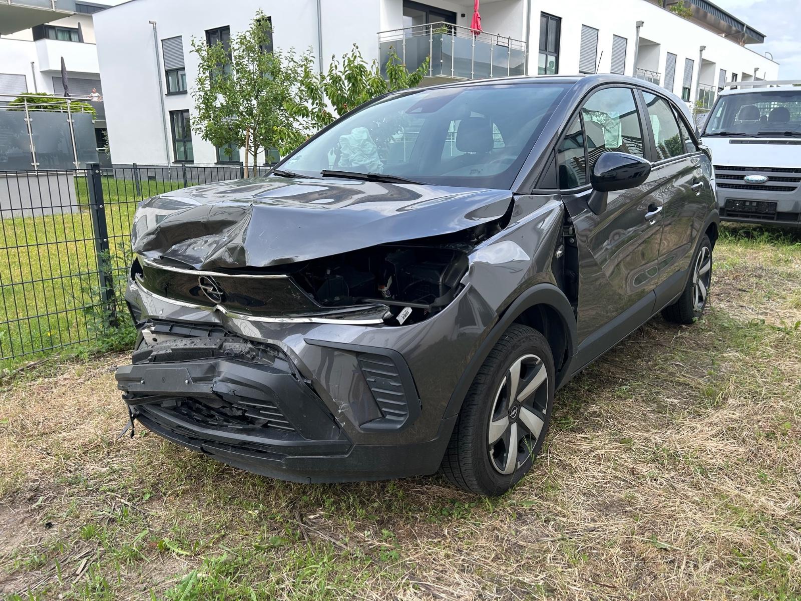 Opel Crossland (X) ( Unfall )