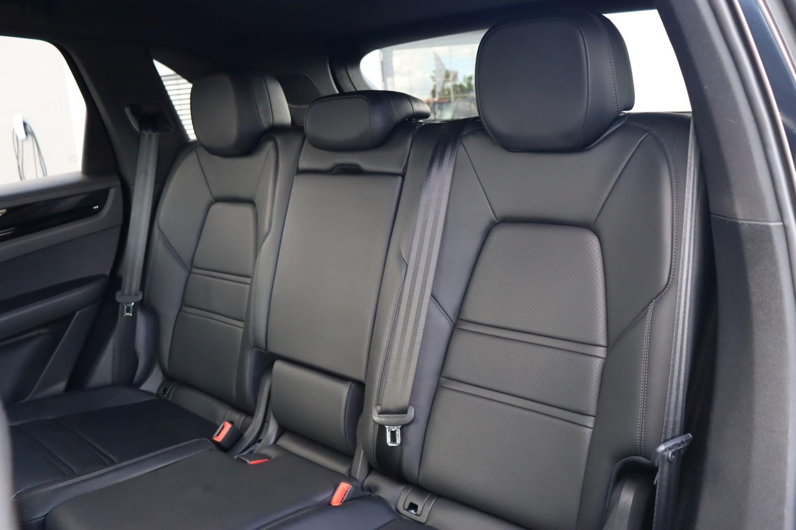 Porsche Cayenne S +LUFT+PANO+LED+ASSISTENZ+LENKUNG-HINTE