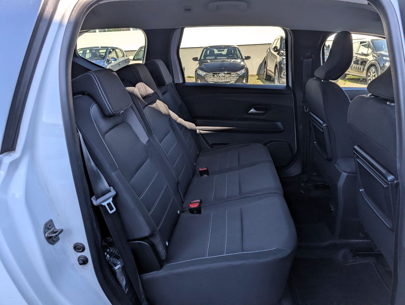 DACIA Jogger  Eco-G 100 Extreme+ AHK Navi SHZ – Bild 11