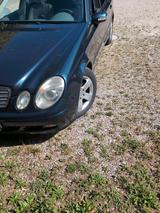 Mercedes-Benz Mercedes Benz E 220 - gebrauchte Mercedes-Benz E 220 aus dem Jahr 2005