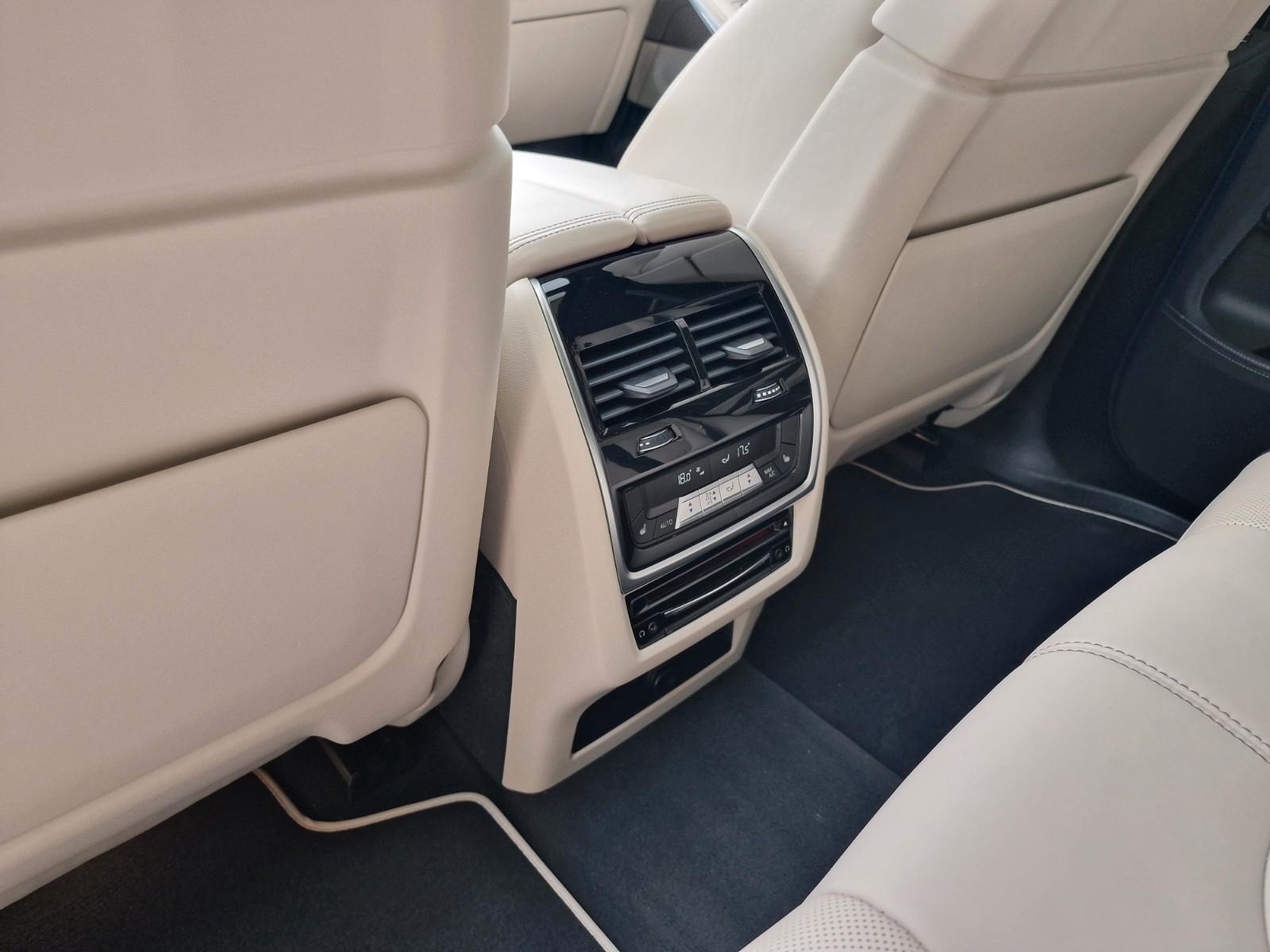 BMW X5 M Competition*HUD*Laser*SKY*B&W*TV*Massage