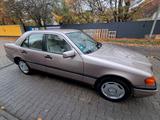Mercedes-Benz C 220 - Mercedes-Benz C 220 aus 1994