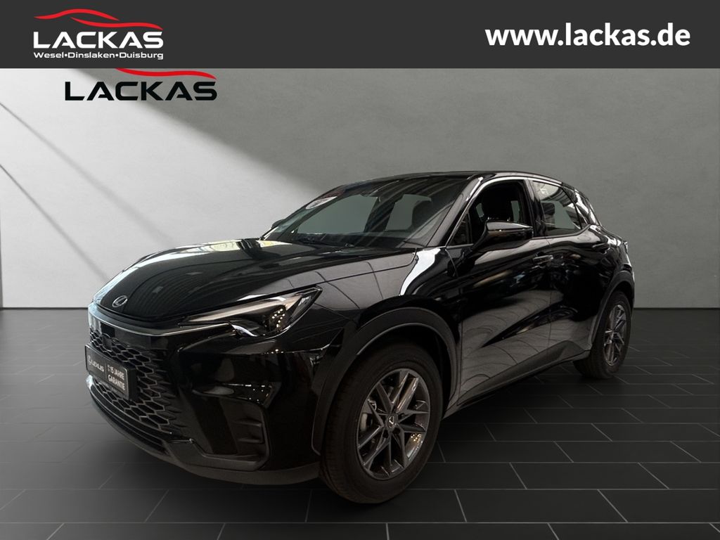 Lexus LBX