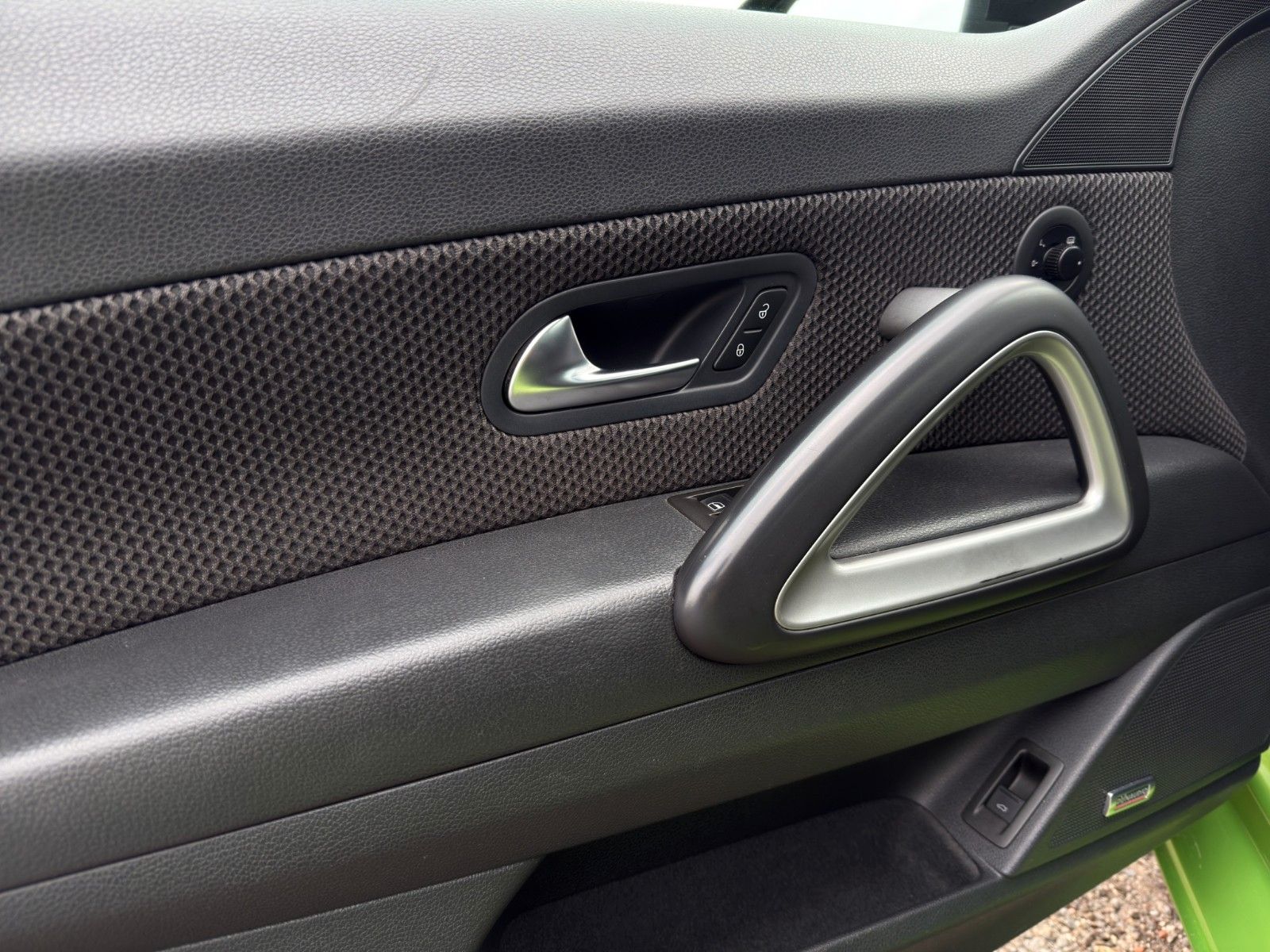 Fahrzeugabbildung Volkswagen Scirocco *Remus*Dynaudio*Alcantara*Sport*Bi-Xen