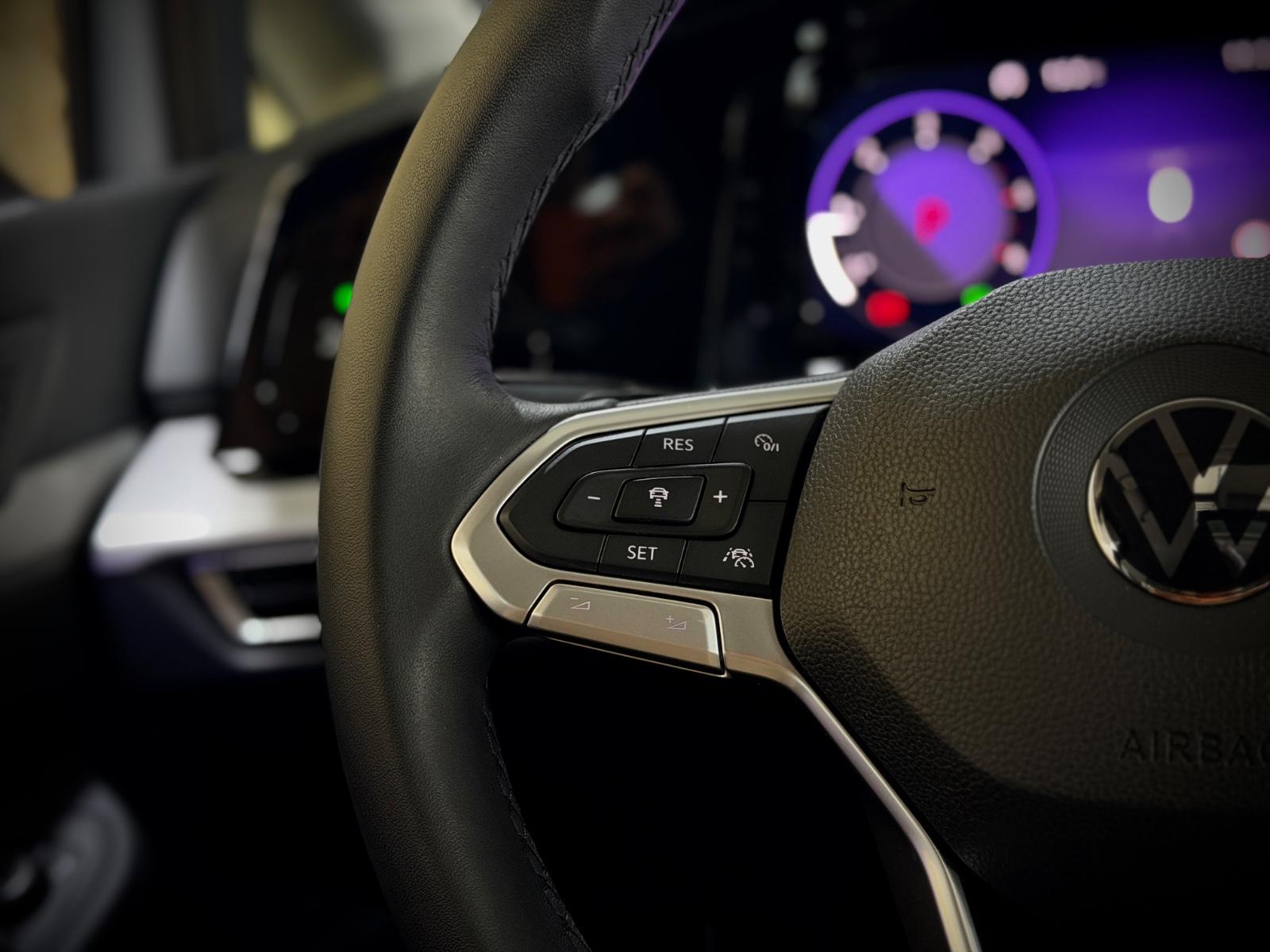 Volkswagen Golf VIII Lim. Life AUTOMATIK PANORAMA LED 1.HD, миниатюра 17