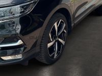 Nissan Qashqai 1.3 DIG-T Tekna+ AHK PGD NAVI BT KAM GJR - Image