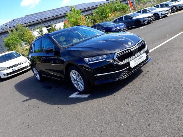 Fahrzeugabbildung Skoda Octavia Combi Selection 2.0TDI DSG PANO Leder