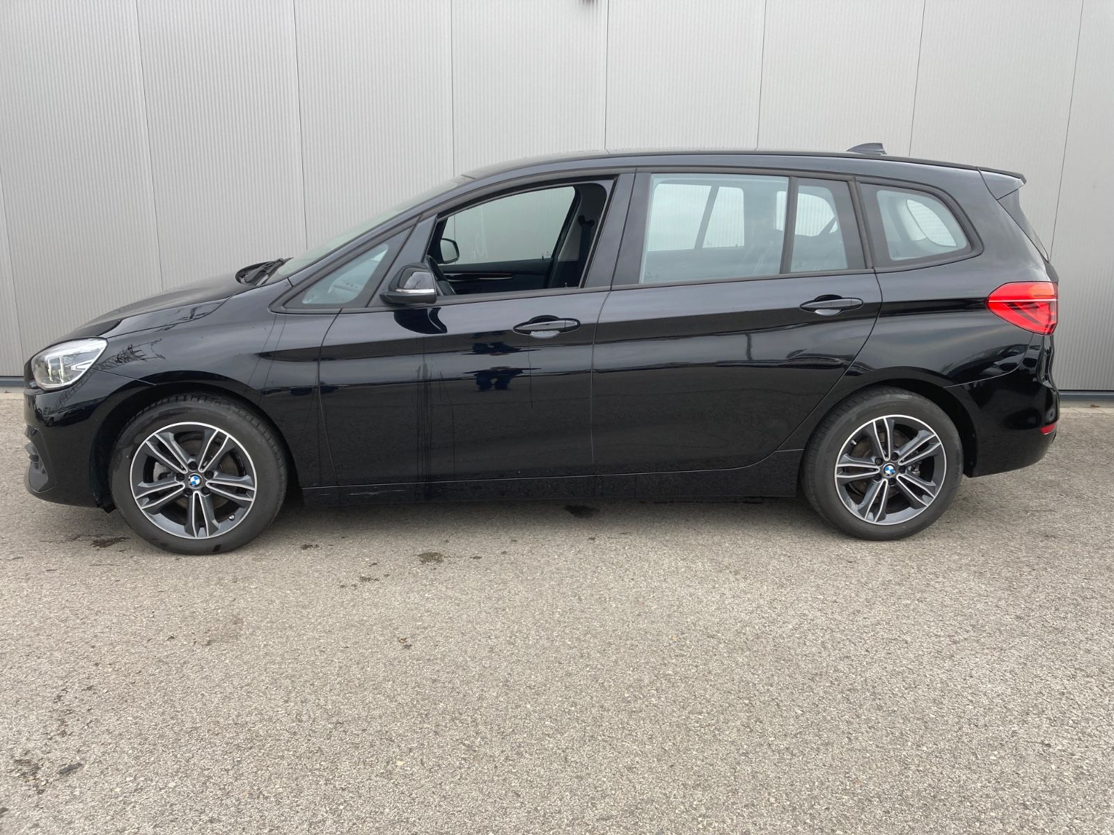 BMW 216d *Sport Line*Navi*PDC*Multi*DAB