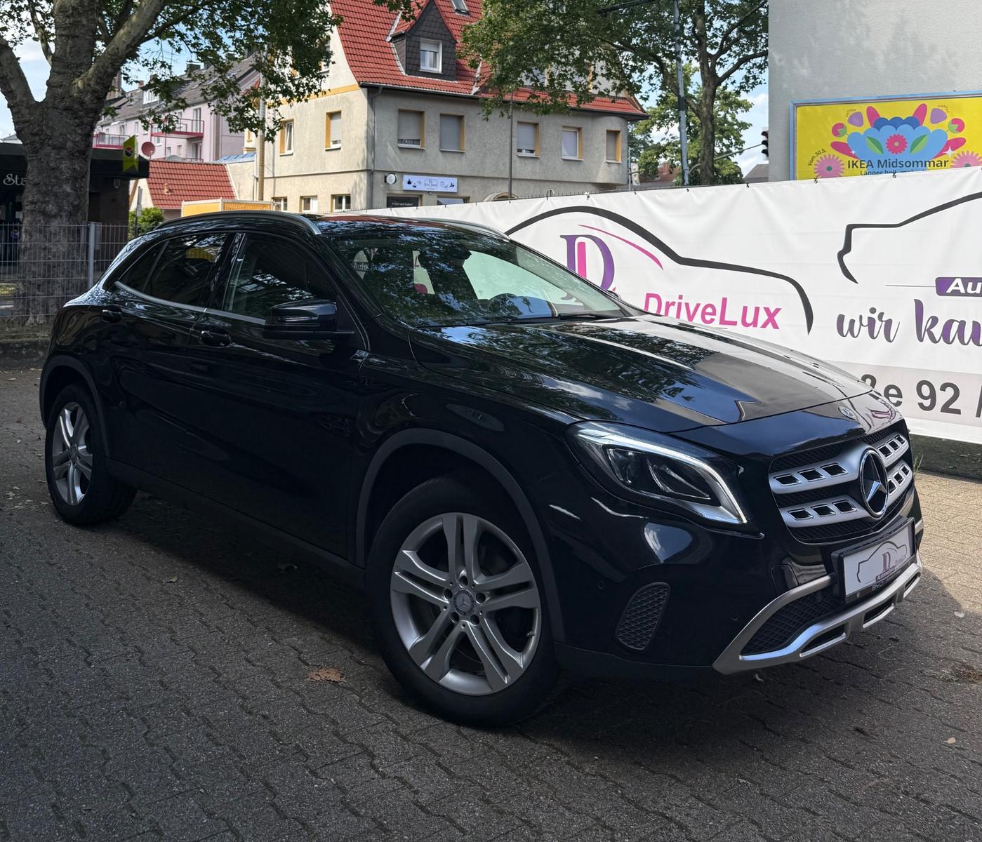 Mercedes-Benz GLA 220CDI 4Matic/AHK/Kamera/LED