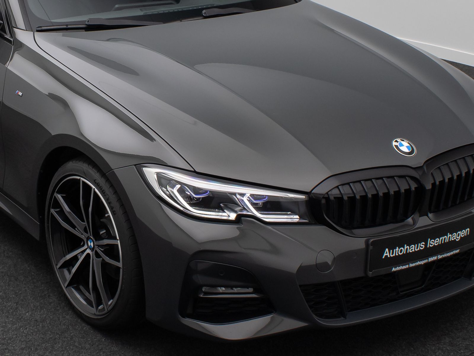 Fahrzeugabbildung BMW 320i M Sport Individual Komfort Laser AHK 19Zoll