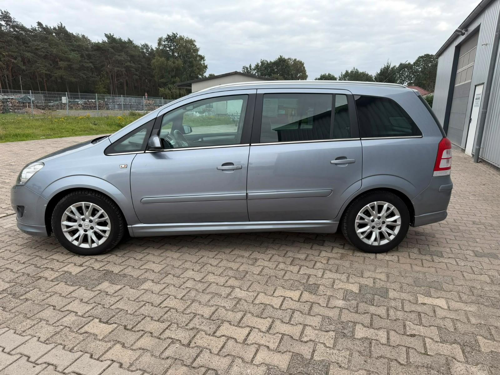Opel Zafira B Sport