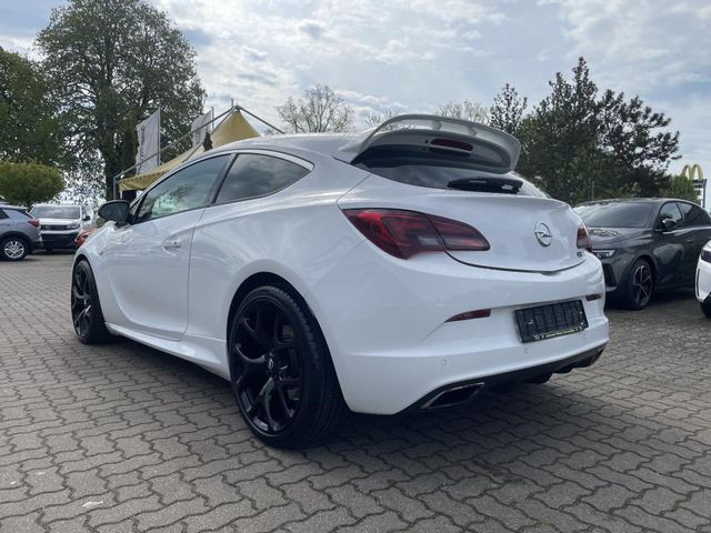 Opel ASTRA GTC OPC 2.0 6G SS