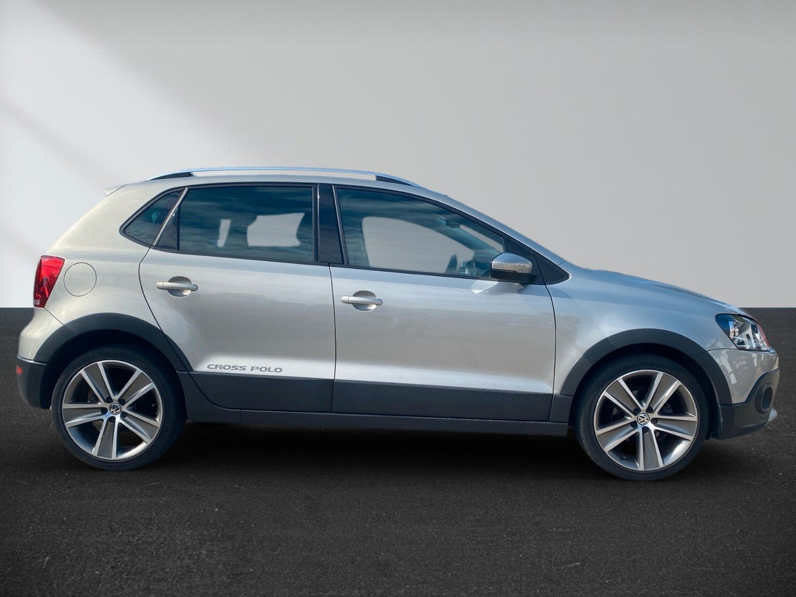 Volkswagen Polo V CrossPolo Autom Navi Klimaaut – Bild 3