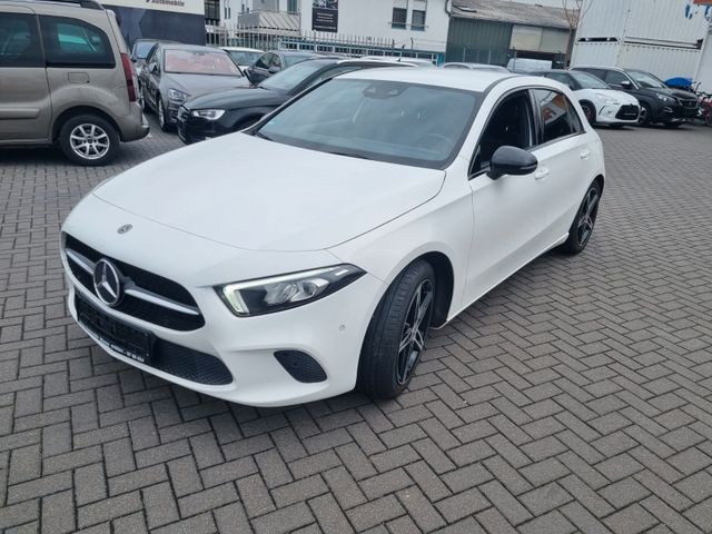 Mercedes-Benz A 200 A -Klasse NAVI/LED AMBIENTE/KAMERA