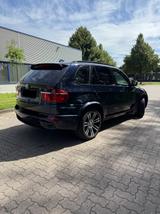 BMW X5 xDrive40d - M-Paket XDrive - BMW X5 aus 2011 mit Diesel-Antrieb