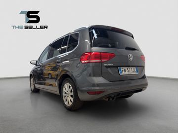 Volkswagen Touran - 5