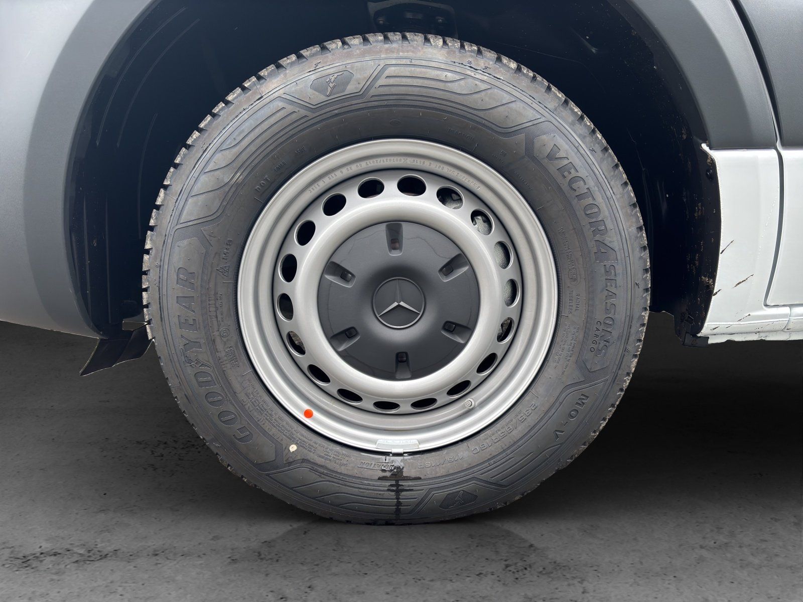 Fahrzeugabbildung Mercedes-Benz Sprinter 315 CDI Kasten PRO Holzfubo AHK RFK RS