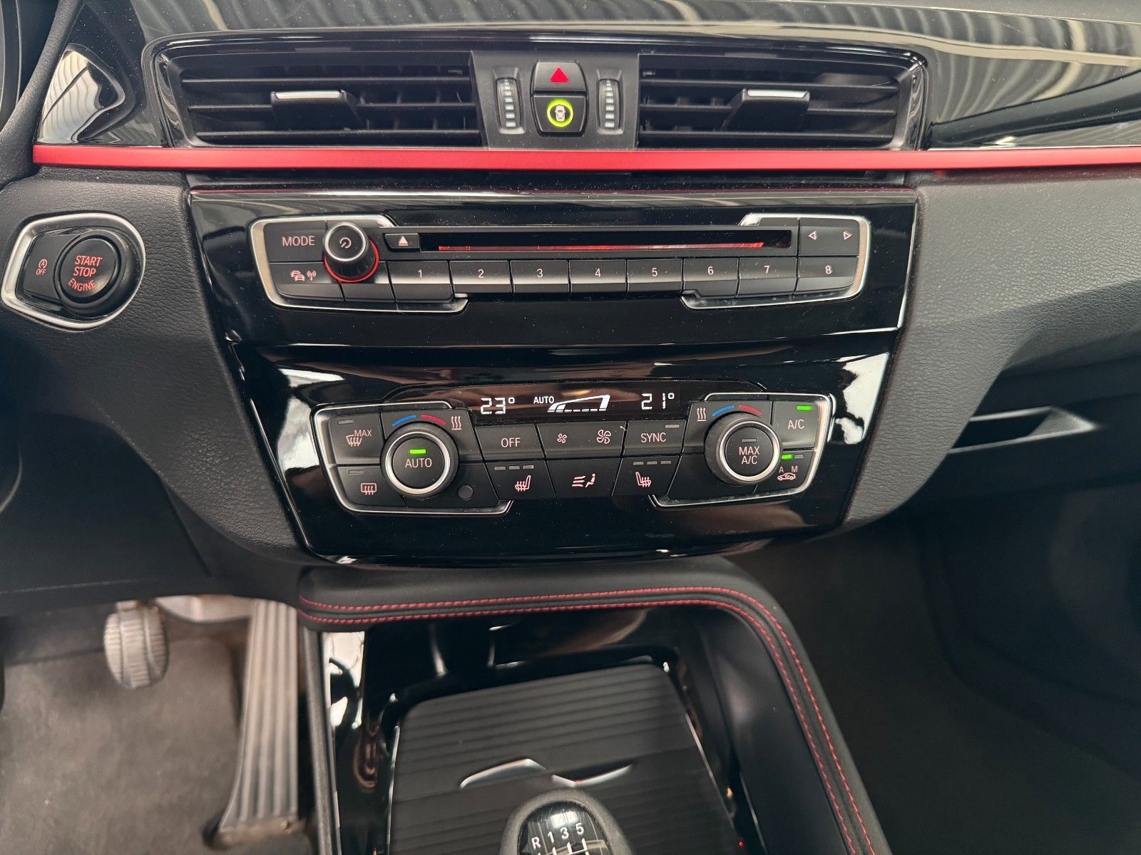 Fahrzeugabbildung BMW X1 18d S Drive Sport Line   "Business-Paket PDC"