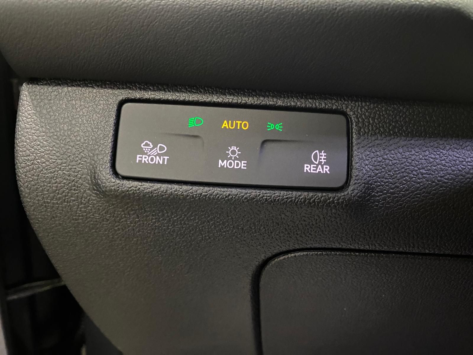 Fahrzeugabbildung Volkswagen T-Roc 1.5 eTSI R-Line NEUES MODELL AHK+ACC+KAMER