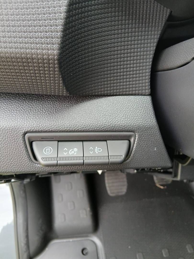 Fahrzeugabbildung Renault TRAFIC Lkw Komfort L2H1 3,1t Blue dCi 150 MY24