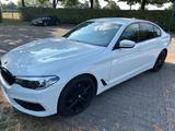BMW 520i A - 20 Zoll (8-Fach Bereifung) - BMW 520: Limousine, 520i