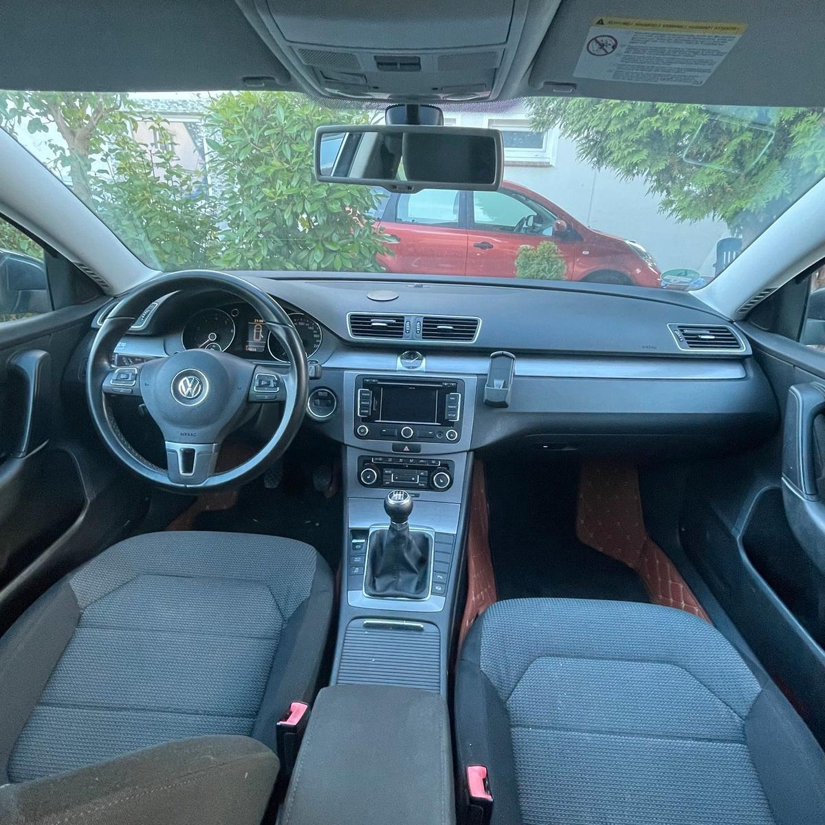 Volkswagen Passat 2011 — photo 5
