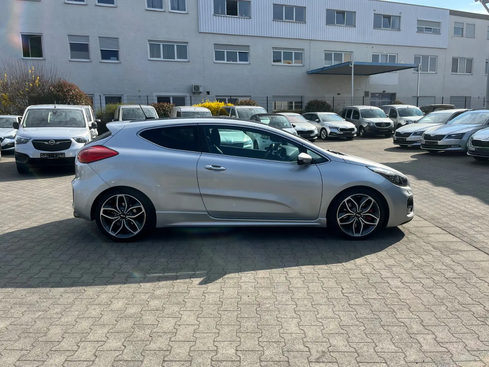 Kia ProCeed GT-Track*Navi,Kamera,Panorama*
