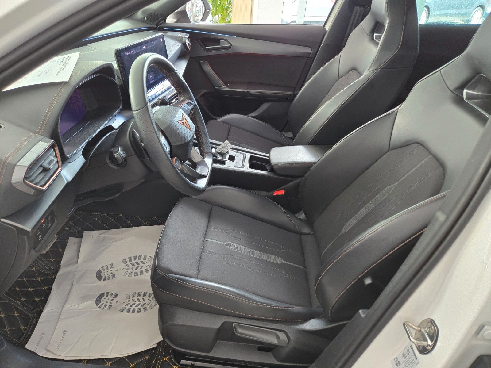 Fahrzeugabbildung CUPRA Formentor VZ 4Drive Panorama-Dach*Ambiente