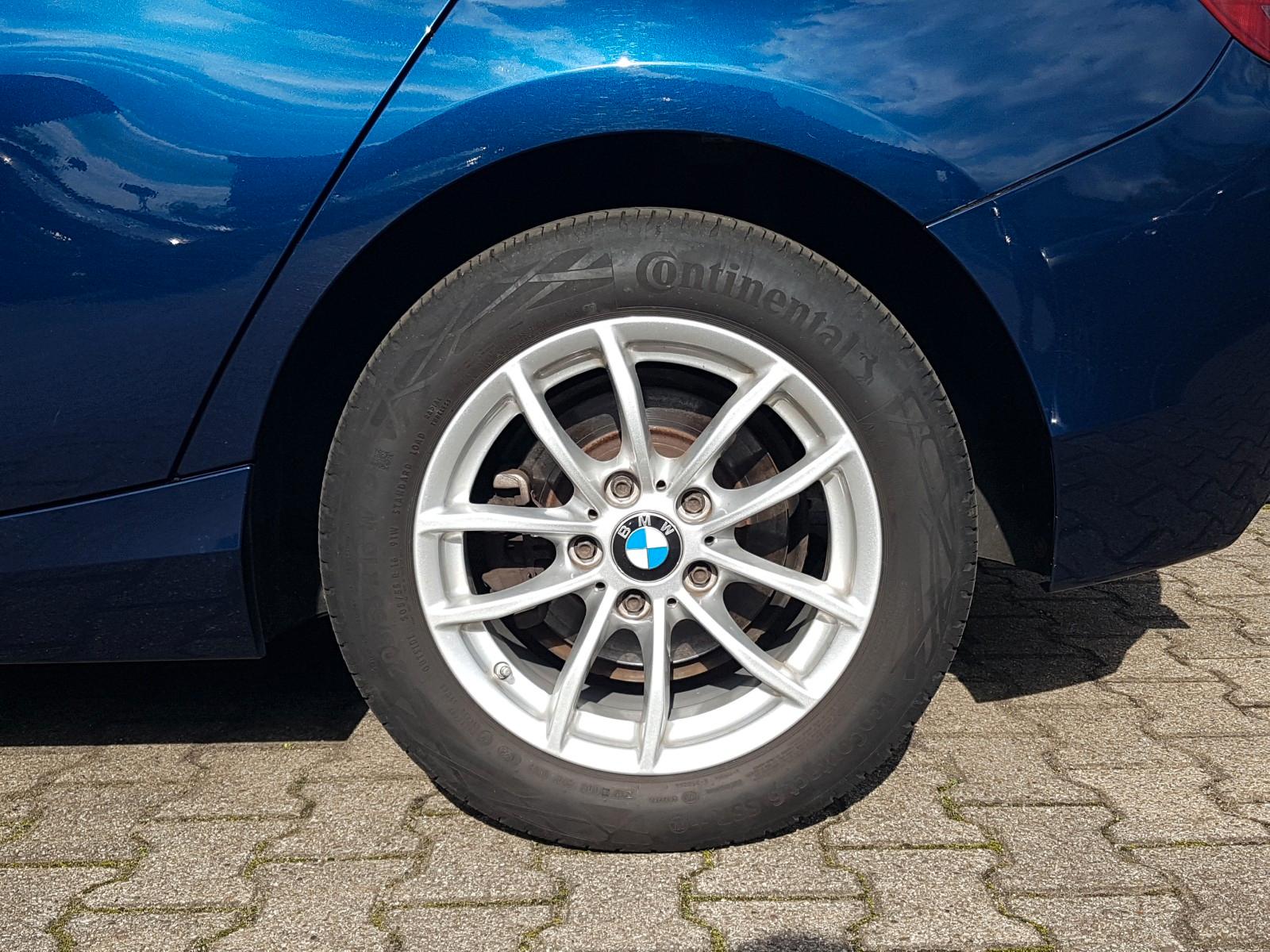 BMW 116i Automatik 1.Hand eGlasdach Navi Sitzheizg.