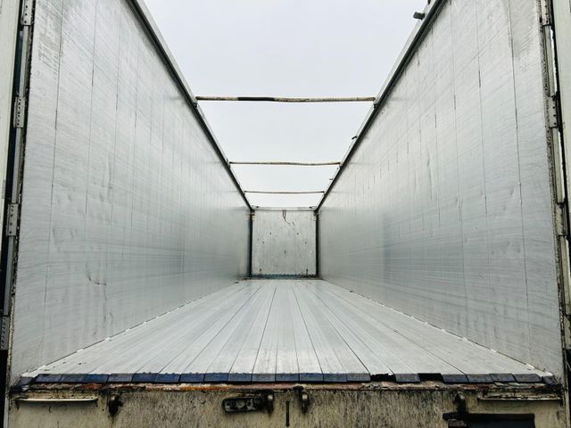 Fahrzeugabbildung Reisch Schubboden 92m³ 1+3 Achse liftbar TÜV Neu
