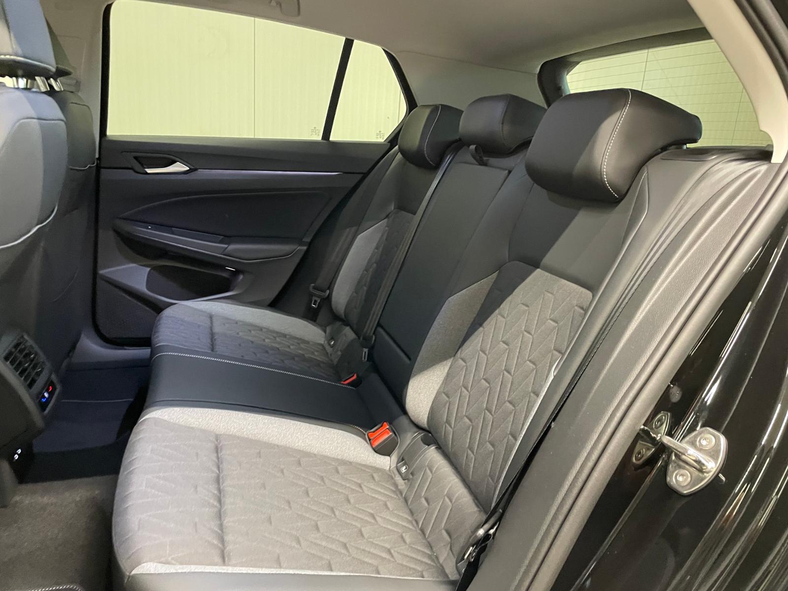 Volkswagen Golf VIII Goal 1.5 eTSI DSG LED NAVI RFK IDA, миниатюра 16