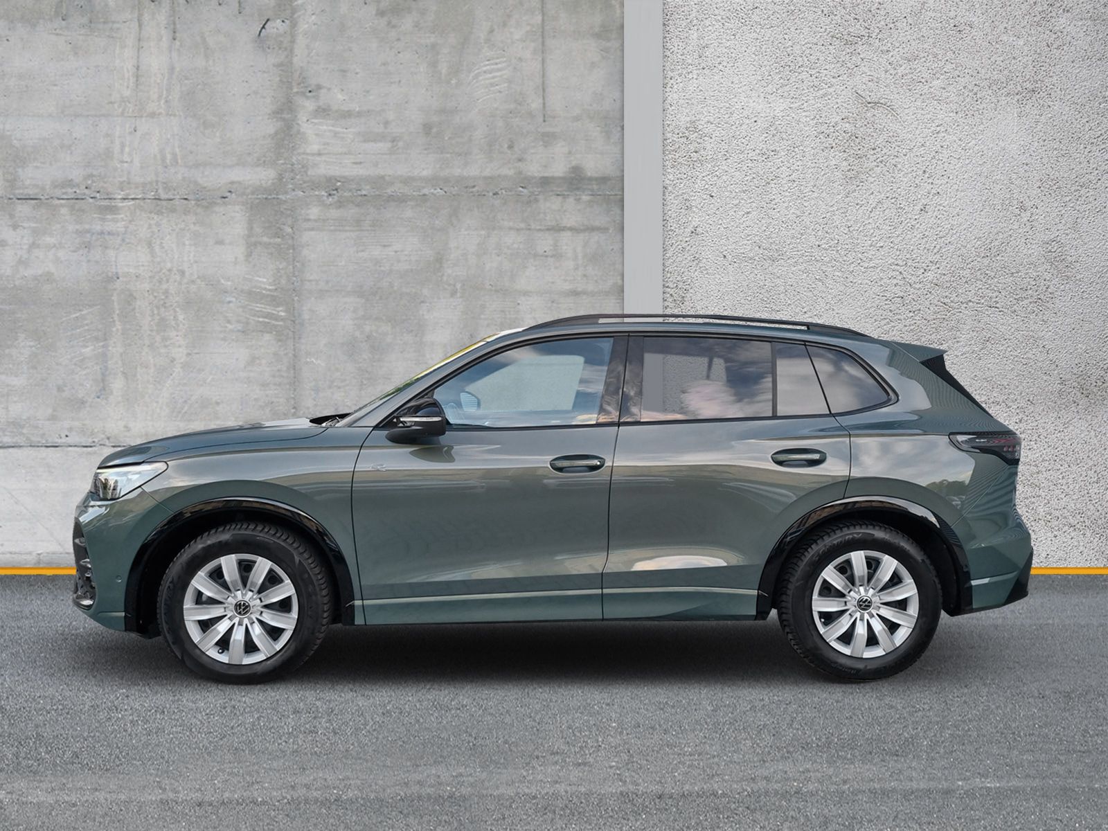 Volkswagen Tiguan 2.0 TDI DSG R-Line AHK PANO KAMERA foto 2