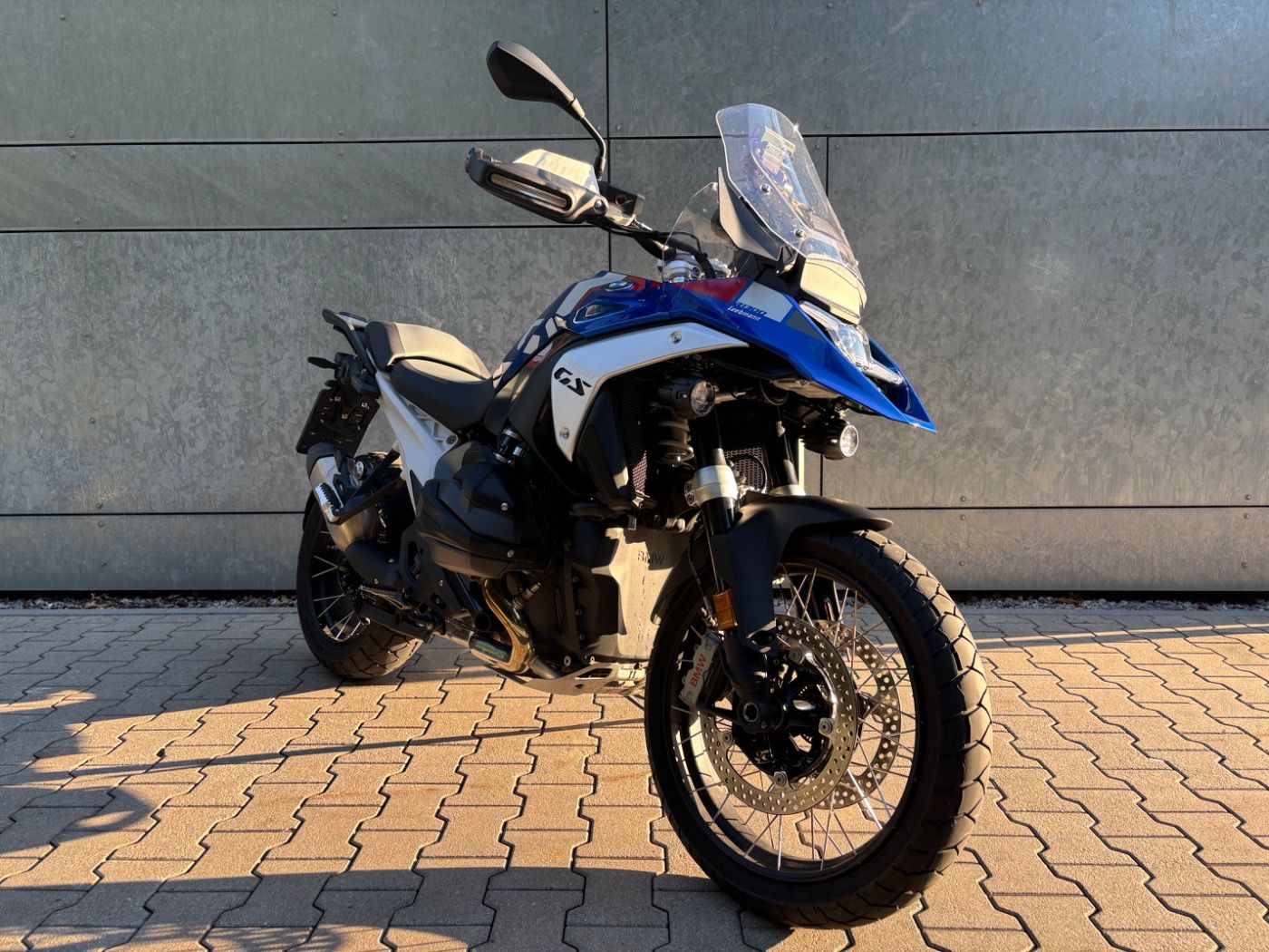 Fahrzeugabbildung BMW R 1300 GS Trophy ASA ACC 3 Pakete inkl. Zubehörg