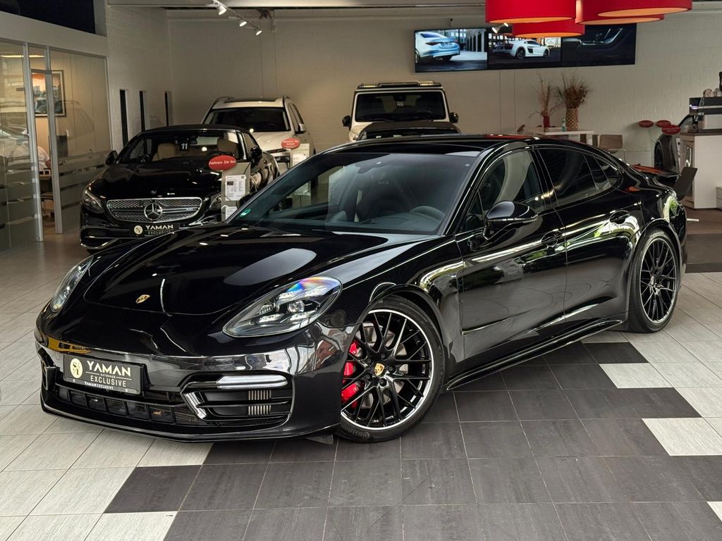 Image of Porsche Panamera