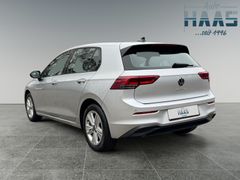 Fahrzeugabbildung Volkswagen Golf VIII Lim. Life Navi Massage Sitzh ACC Lane