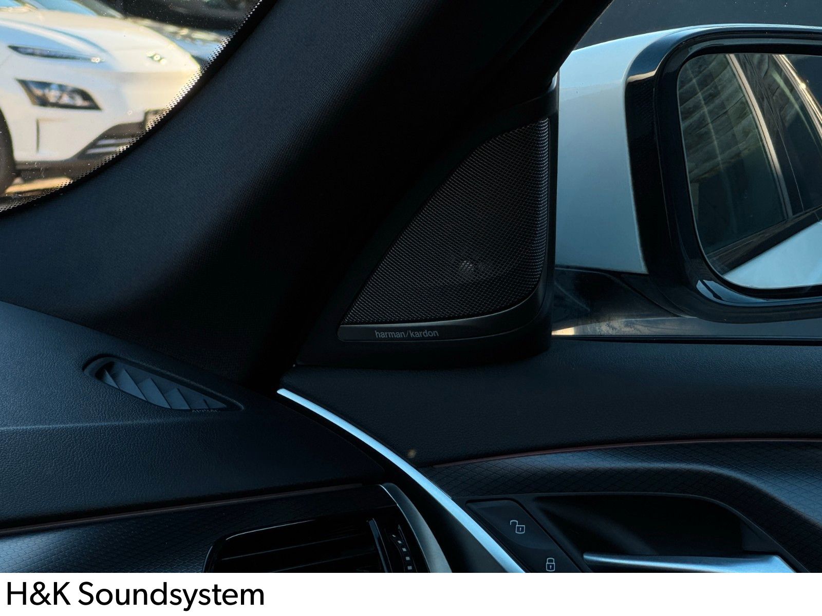 Fahrzeugabbildung BMW 530d Touring M Sport Shad HuD H&K LHZ SHZ Leder