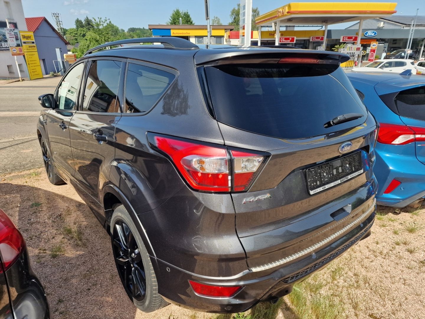 Fahrzeugabbildung Ford Kuga ST-Line Navi Bi-Xenon El. Heckklappe AHK 4x