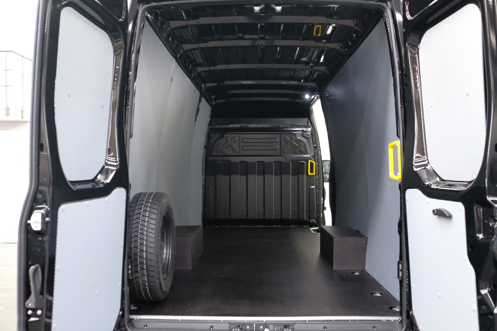 Fahrzeugabbildung Iveco Daily 35S21HA8 V/P  LUFTFEDERUNG STANDHZ SITZHZ