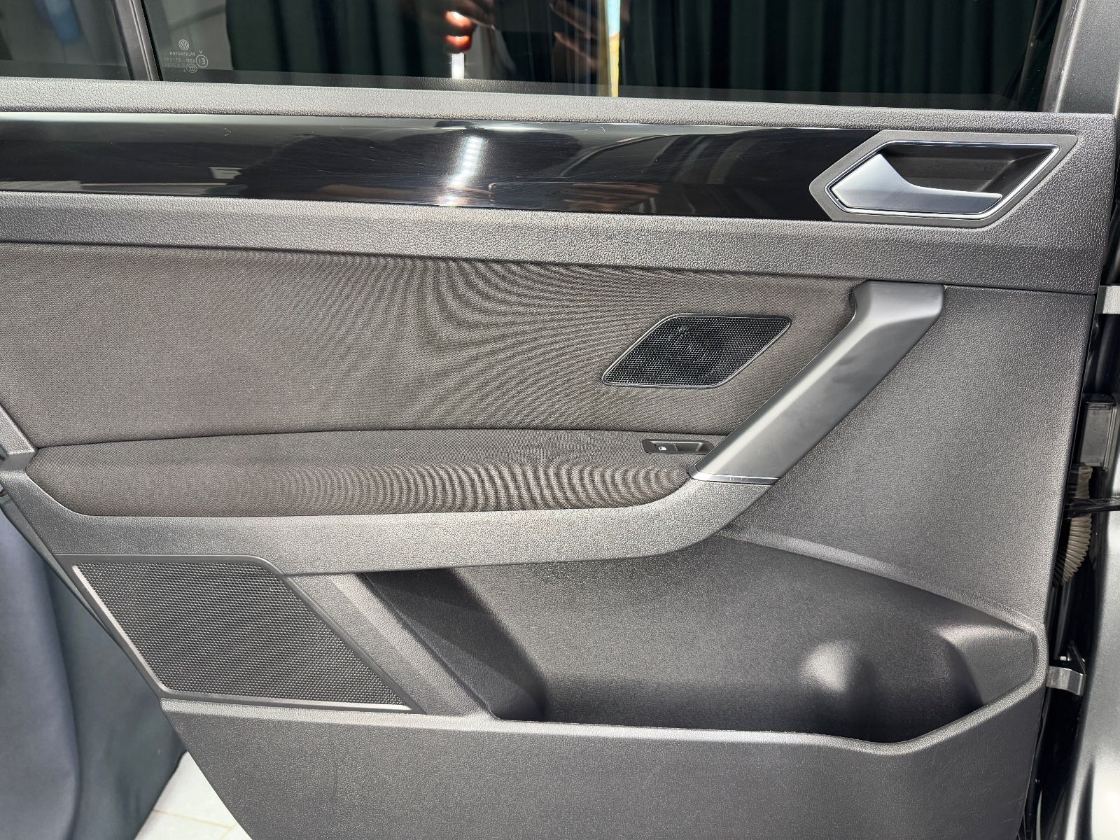 Fahrzeugabbildung Volkswagen Touran Highline|DSG|NAVI|7-SITZER|R-LINE|