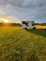 Sun Living A60SP, Alkoven, 1. Hand, 3,5 o. 3,85 t, autark - Sun Living Wohnmobil oder -wagen